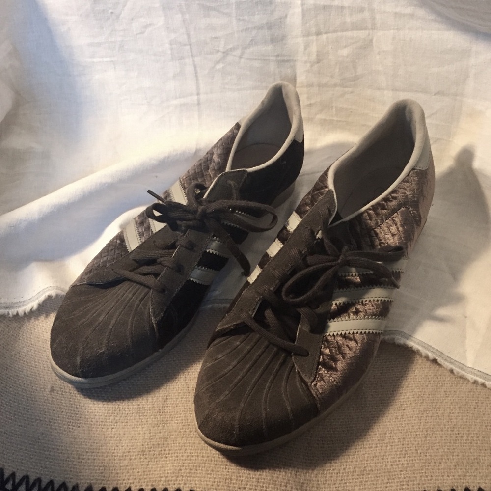 Adidas Sleek Series Sneaker Velvet Brown 9.5